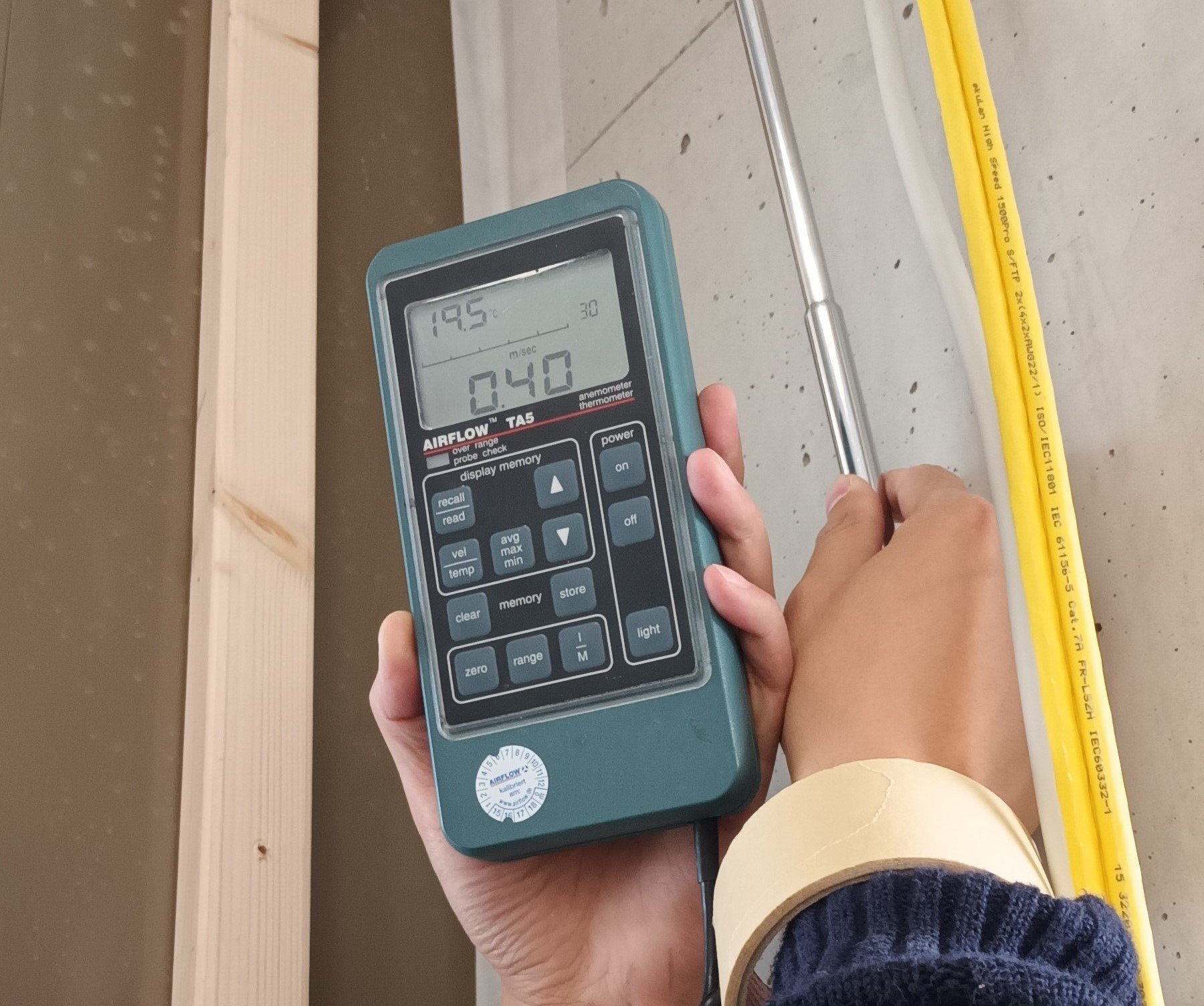 bd_messung_bertholdbrechts_tanja_schmaler_geschnitten