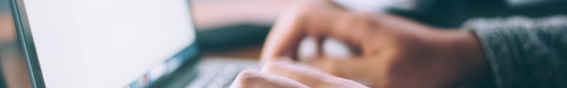 photo_by_glenn_carstens-peters_on_unsplash